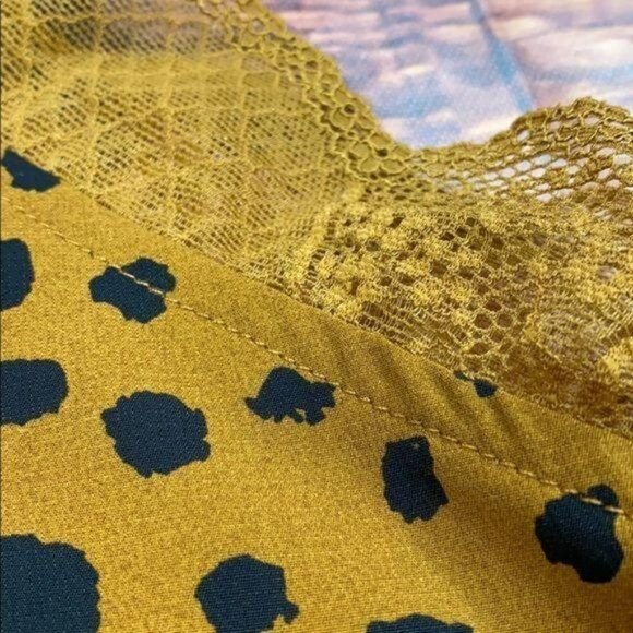 Spotted Leopard Lace Trim Cami Tank Top - Picture 3 of 6